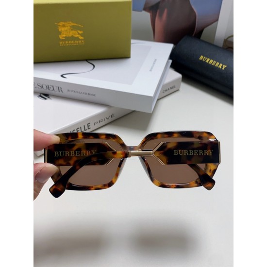 BURBERRY SUNGLASSES