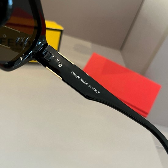 FENDI SUNGLASSES