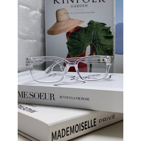 BURBERRY SUNGLASSES