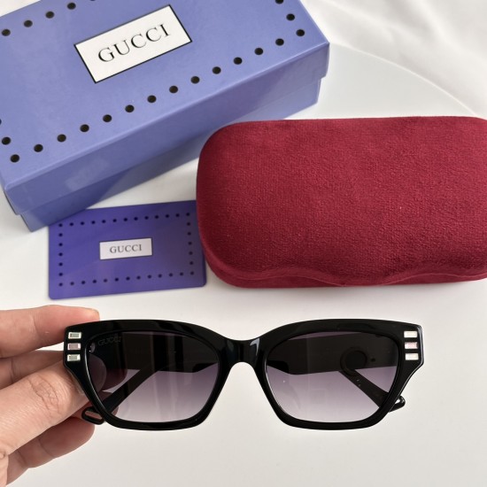 Gucci SUNGLASSES