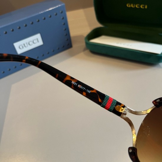 Gucci SUNGLASSES