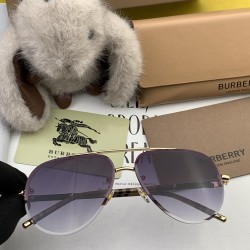 BURBERRY SUNGLASSES