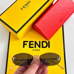 FENDI SUNGLASSES