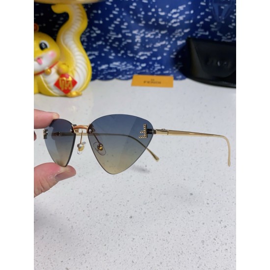 FENDI SUNGLASSES
