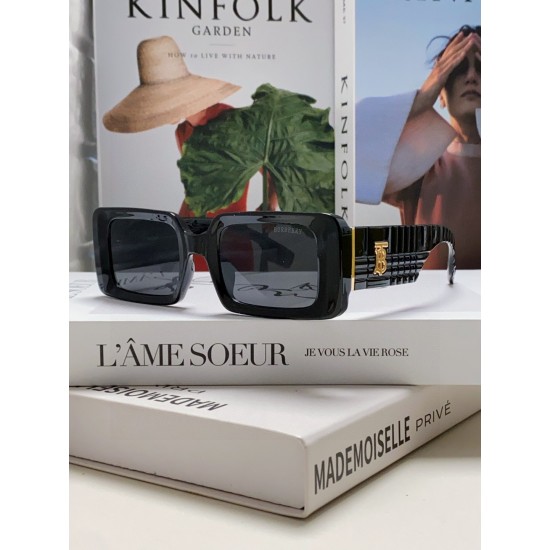 BURBERRY SUNGLASSES