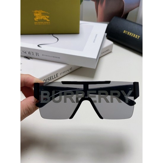 BURBERRY SUNGLASSES