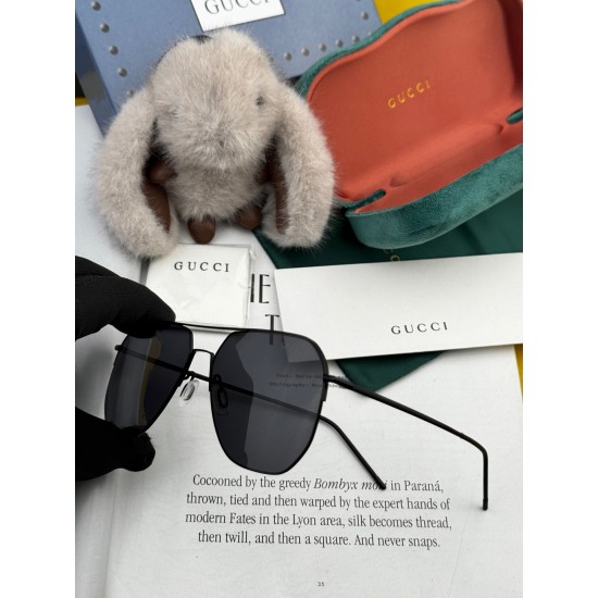 Gucci SUNGLASSES