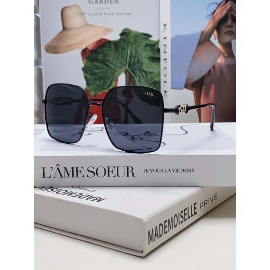 FENDI SUNGLASSES