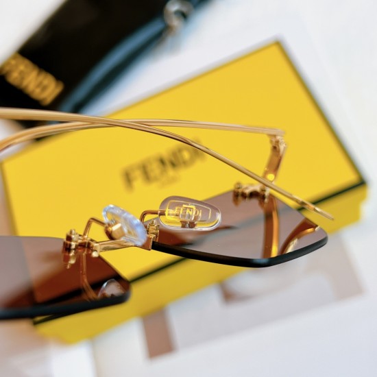 FENDI SUNGLASSES