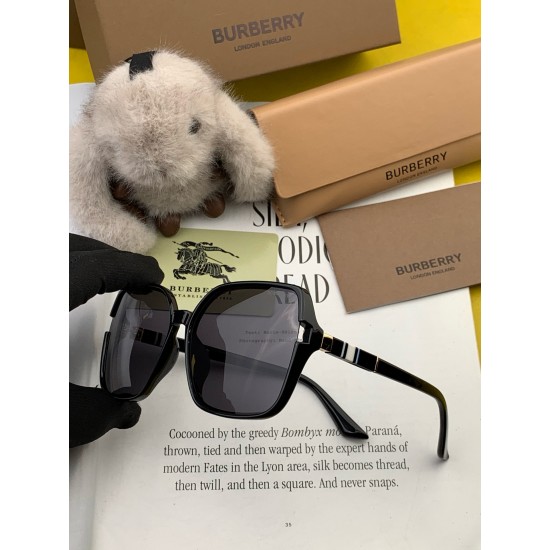 BURBERRY SUNGLASSES