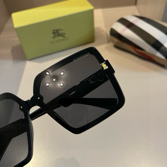 BURBERRY SUNGLASSES