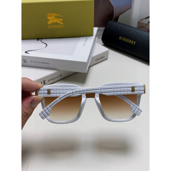 BURBERRY SUNGLASSES