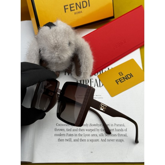 FENDI SUNGLASSES
