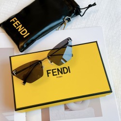 FENDI SUNGLASSES