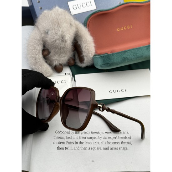 Gucci SUNGLASSES