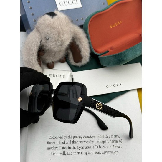 Gucci SUNGLASSES