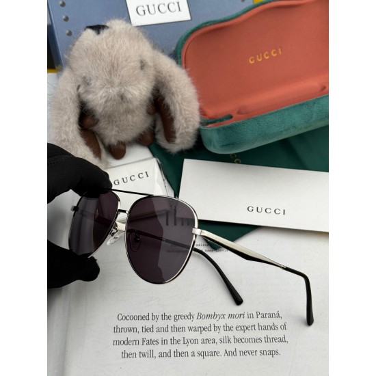 Gucci SUNGLASSES