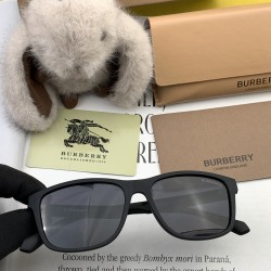 BURBERRY SUNGLASSES