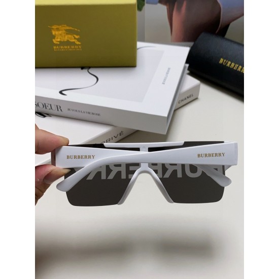 BURBERRY SUNGLASSES