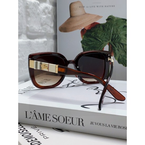 BURBERRY SUNGLASSES