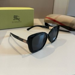 BURBERRY SUNGLASSES