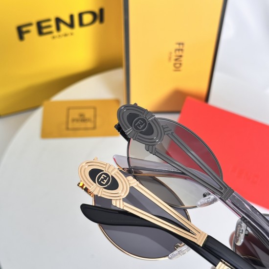 FENDI SUNGLASSES