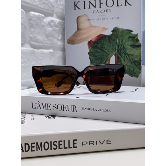 Gucci SUNGLASSES
