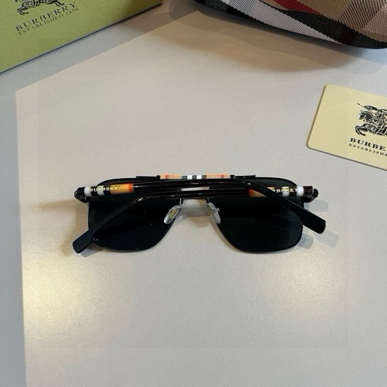 BURBERRY SUNGLASSES