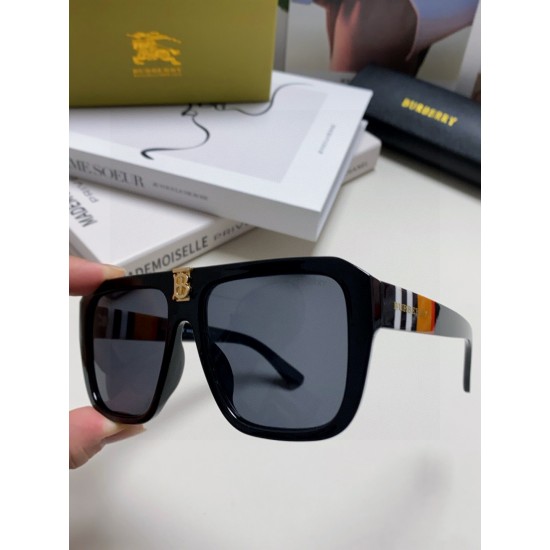 BURBERRY SUNGLASSES