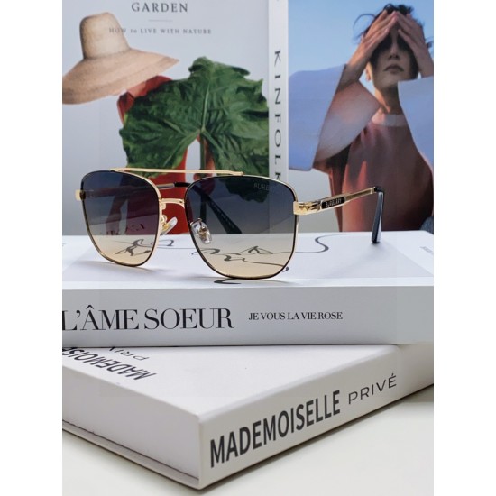 BURBERRY SUNGLASSES