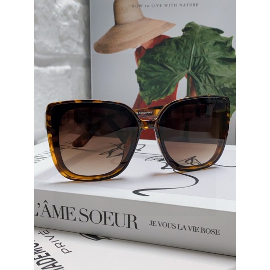 BURBERRY SUNGLASSES
