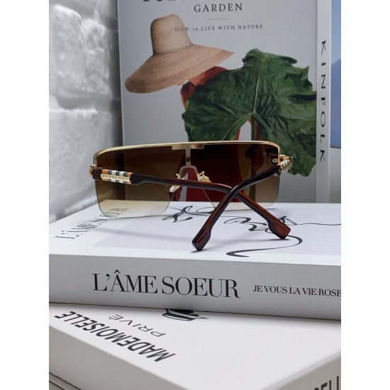 BURBERRY SUNGLASSES