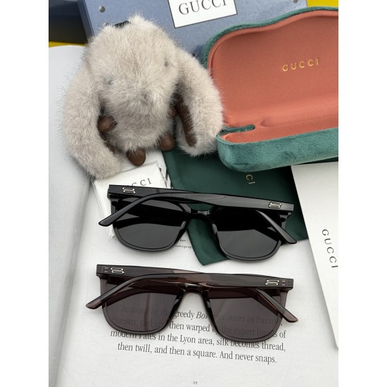 Gucci SUNGLASSES