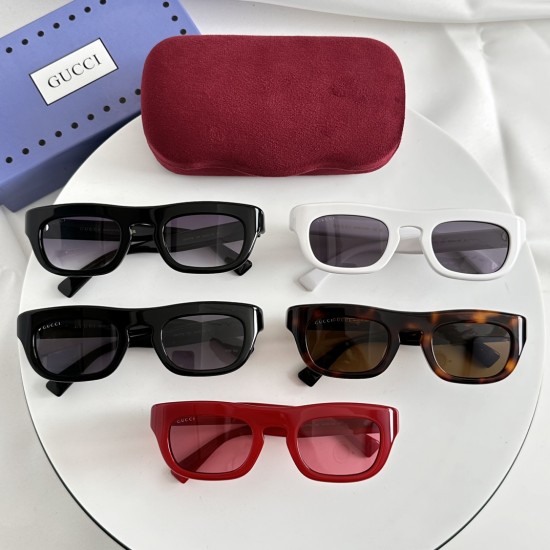 Gucci SUNGLASSES