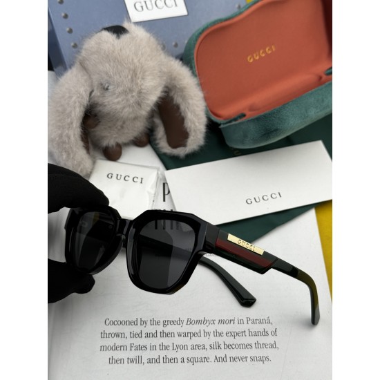 Gucci SUNGLASSES