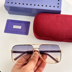Gucci SUNGLASSES