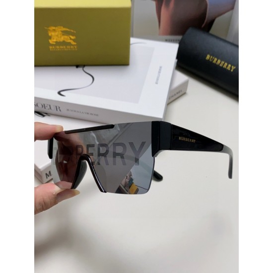 BURBERRY SUNGLASSES