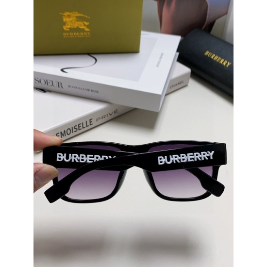 BURBERRY SUNGLASSES