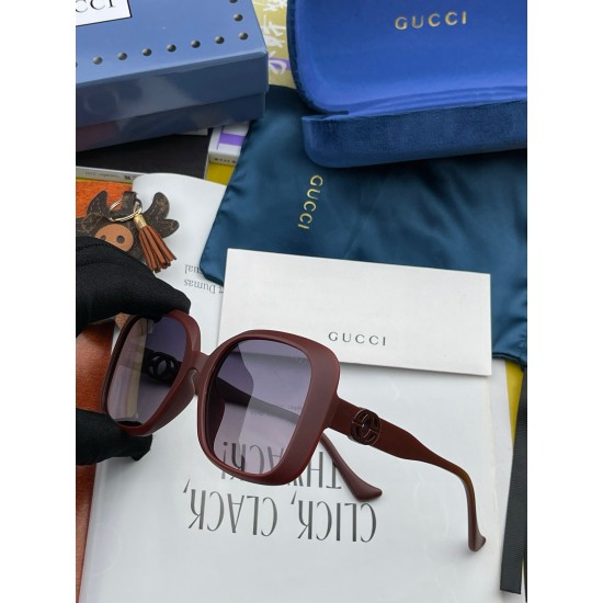 Gucci SUNGLASSES
