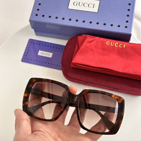 Gucci SUNGLASSES