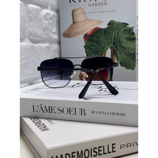 BURBERRY SUNGLASSES
