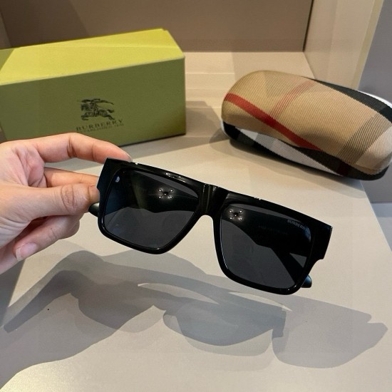 BURBERRY SUNGLASSES