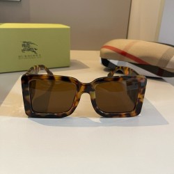 BURBERRY SUNGLASSES