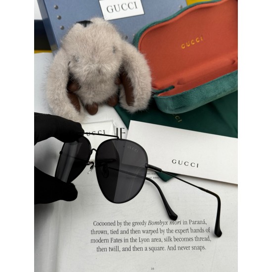 Gucci SUNGLASSES