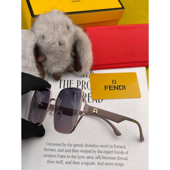 FENDI SUNGLASSES