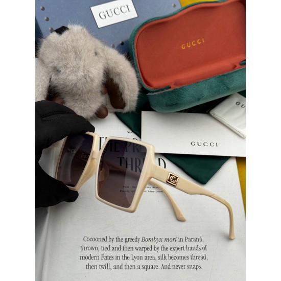 Gucci SUNGLASSES