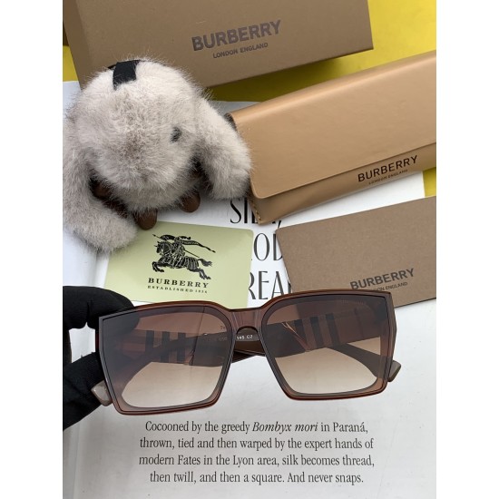 BURBERRY SUNGLASSES