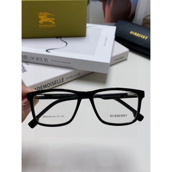 BURBERRY SUNGLASSES
