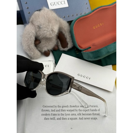 Gucci SUNGLASSES