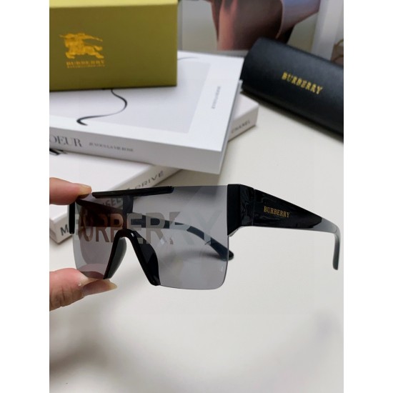 BURBERRY SUNGLASSES